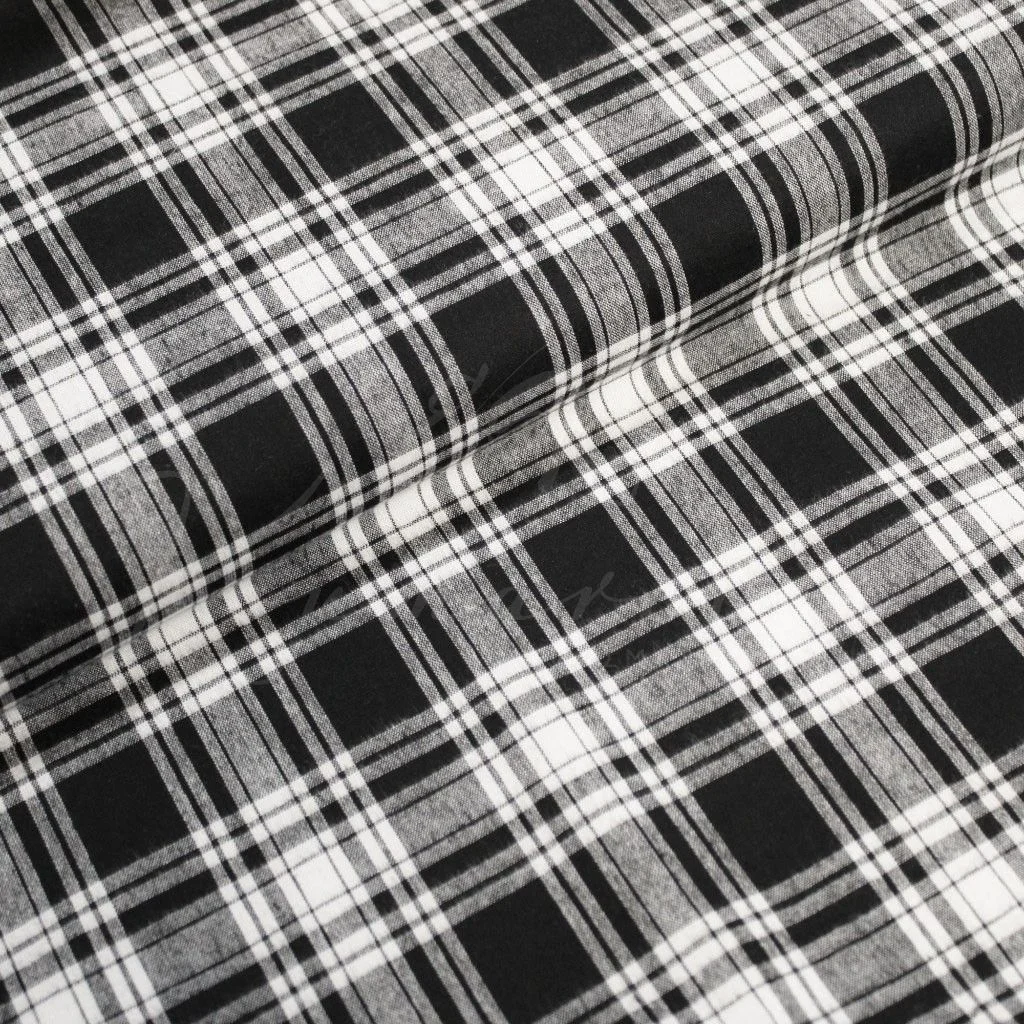 Cotton Type-Flannel Plaid black and white