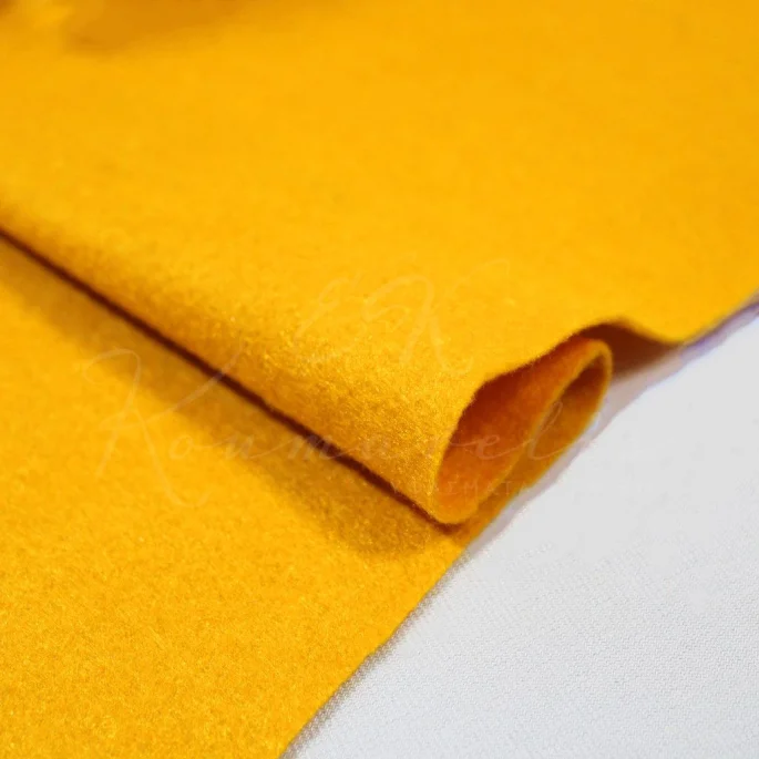 Τσόχα (Φετρίνα) - Κίτρινη 1.80 φάρδος