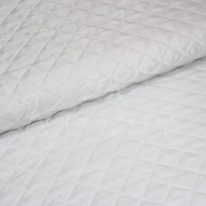 White quilted lining